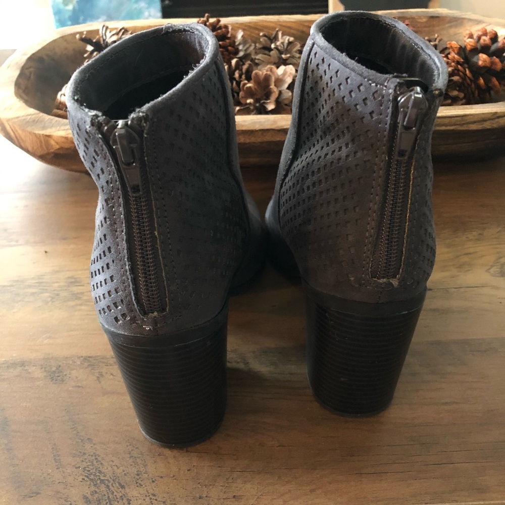 Report booties - Picture 3 of 5